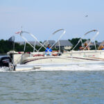Pontoon boat rental